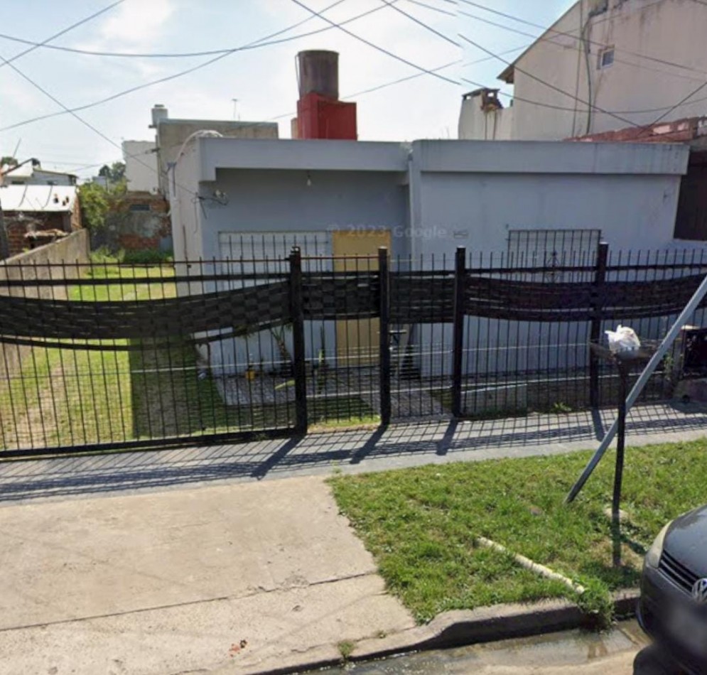 Americana 3 ambientes con fondo libre Toma auto  Oportunidad (urgente)