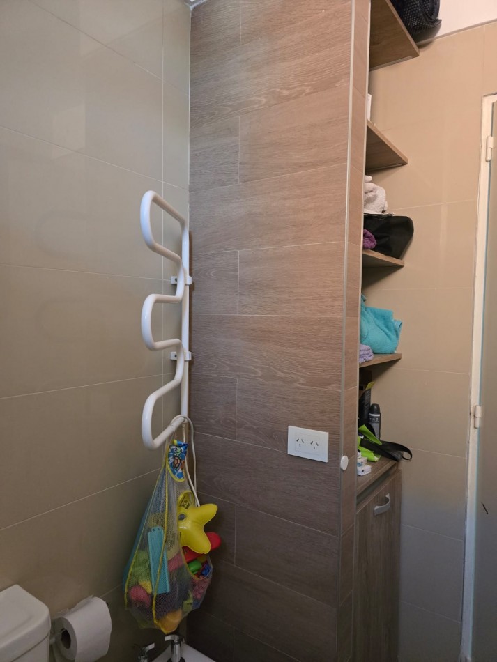 Dto. 3 ambientes con quincho con parrilla y terraza , excelente estado y ubicacion