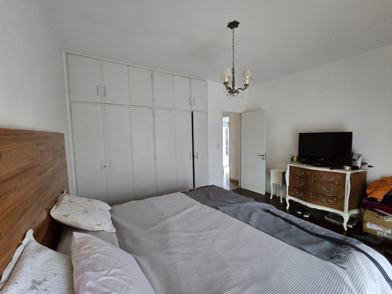 Dto. 3 ambientes con quincho con parrilla y terraza , excelente estado y ubicacion